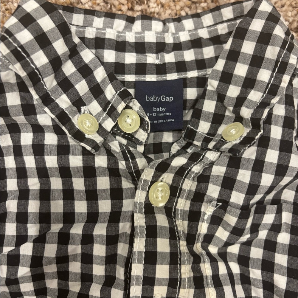 GAP Black and White Checkered Shirt with Gray Hoodie and Blue Jeans Set - Picture 9 of 9